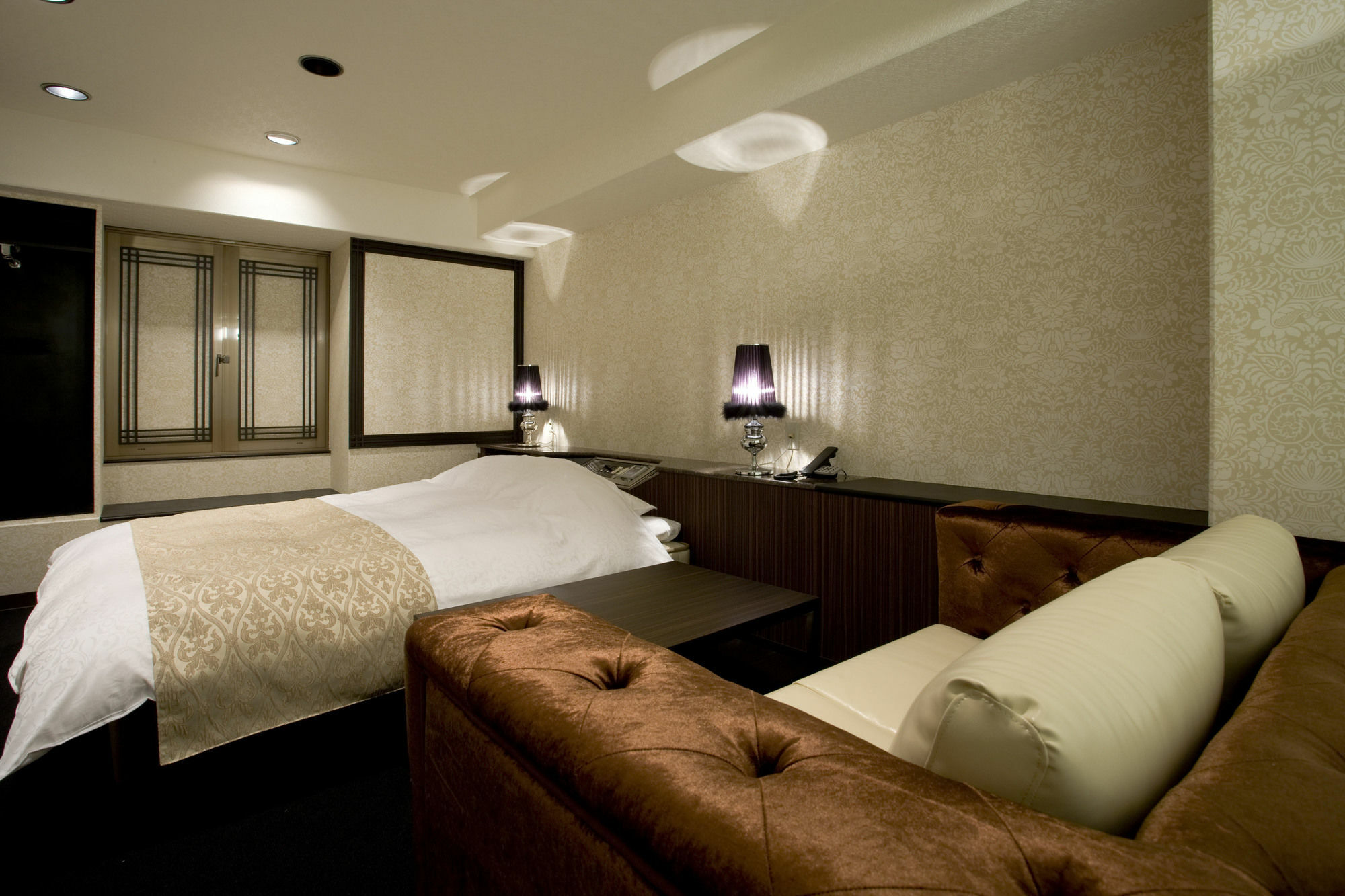 Jay - Adults Only Hotel